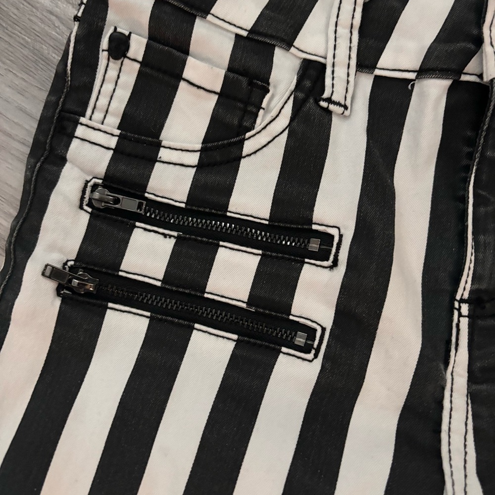 Striped pants - Picture 2 of 4